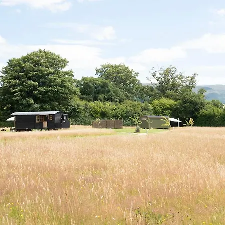 Black Mountain Bespoke Breaks Brecon Exterior photo